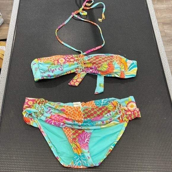 Trina Turk 2-Piece Bikini Floral print gold tone hardware accent Size 8